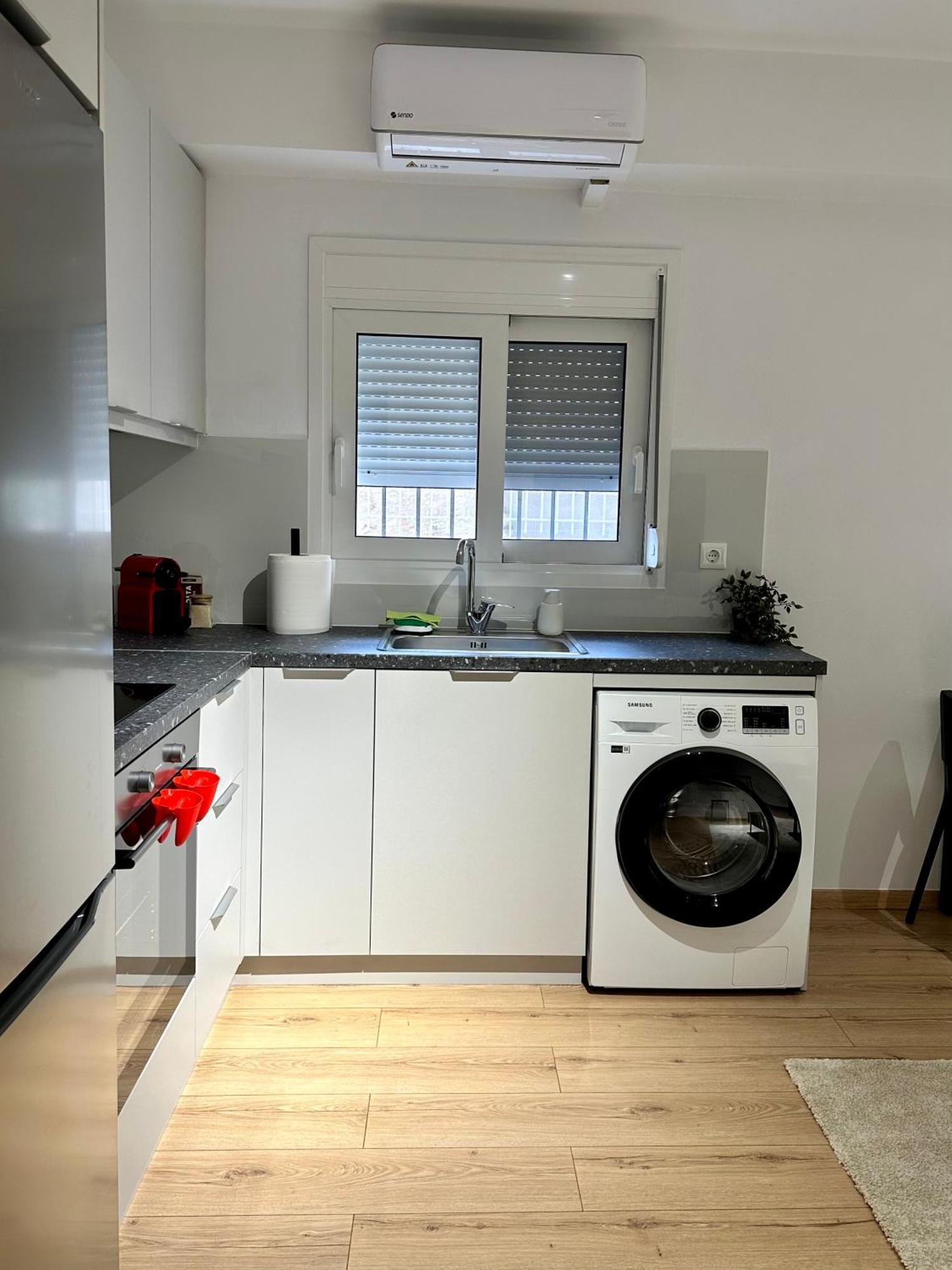 City Centre Apartment Πάτρα Εξωτερικό φωτογραφία